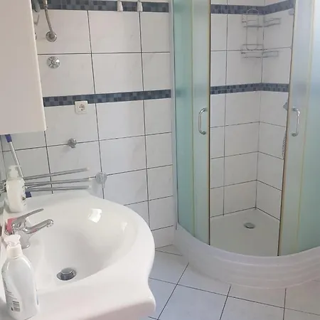 Apartment With A Parking Space Dramalj, - 18467 Crikvenica