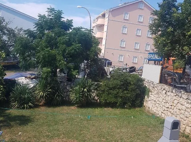 Apartman With Parking Space Dramalj, - 18467